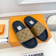 Louis Vuitton Slippers